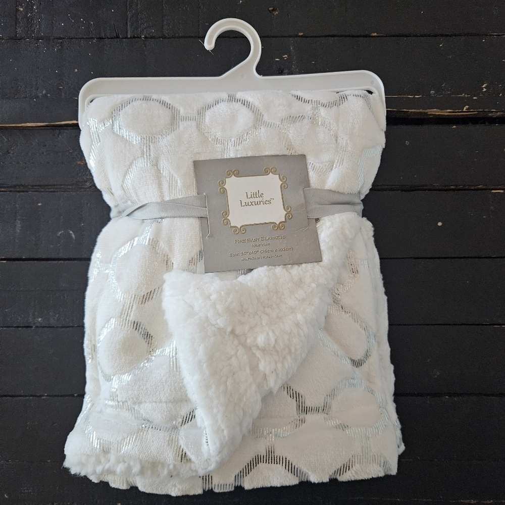 Little Luxuries NWT White Silver Sherpa Plush Baby Girl Blanket Cozy Soft 30x40